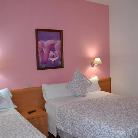 Vendégház Nuevas Artes 2*