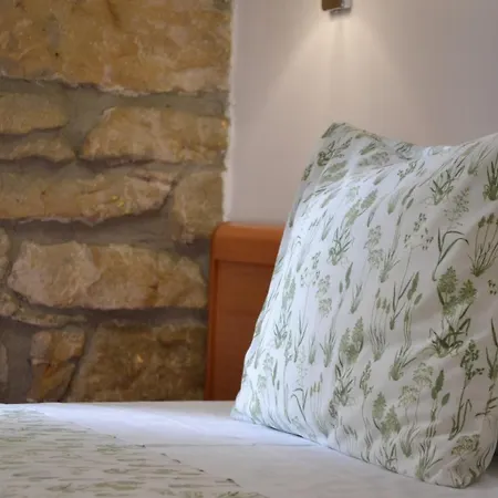 Guest house Nuevas Artes 2*