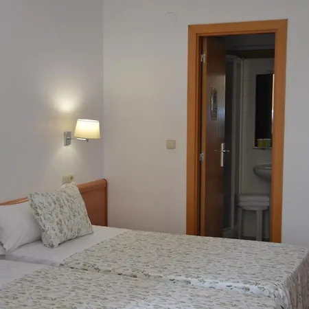 Guest house Nuevas Artes 2*