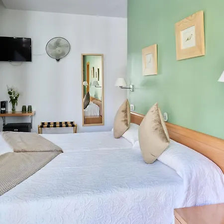 ペンション ノエバ サルテース 2*