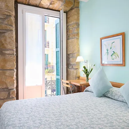 ペンション ノエバ サルテース