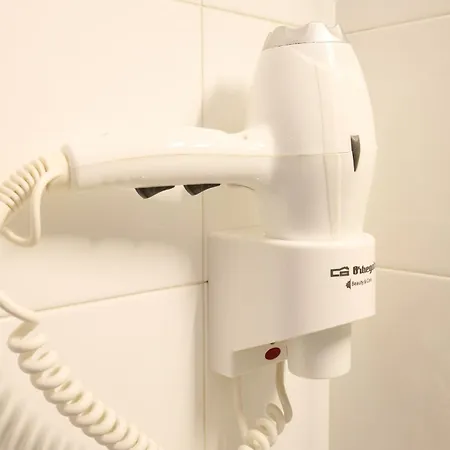 ペンション ノエバ サルテース サン・セバスティアン