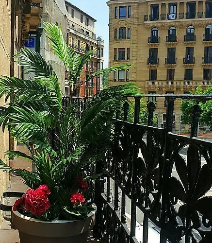 新艺术膳食公寓 圣塞瓦斯蒂安