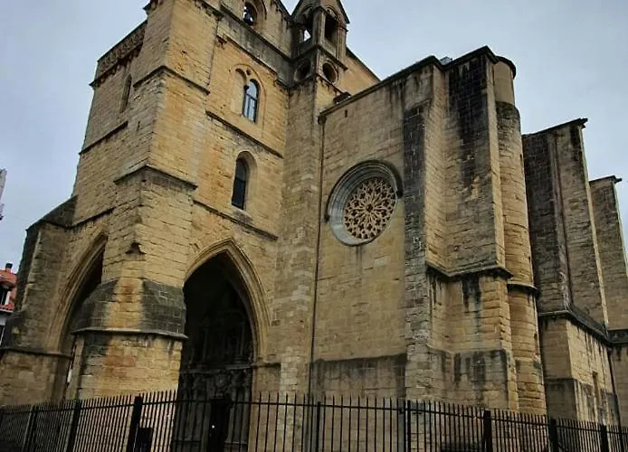 新艺术膳食公寓 2* 圣塞瓦斯蒂安