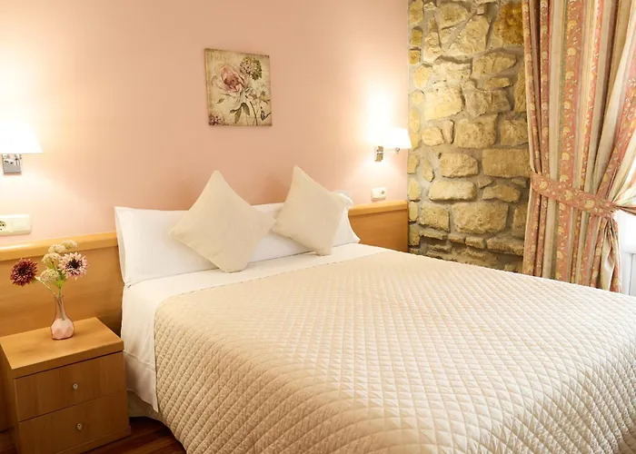 新艺术膳食公寓 2*